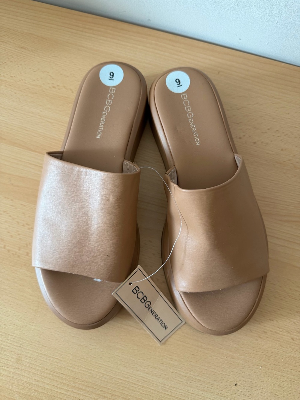 BCBGeneration Farah Platform Slide Sandals Tan Size 9